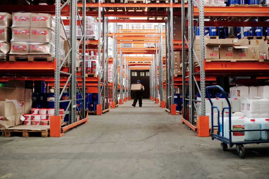 Distributor