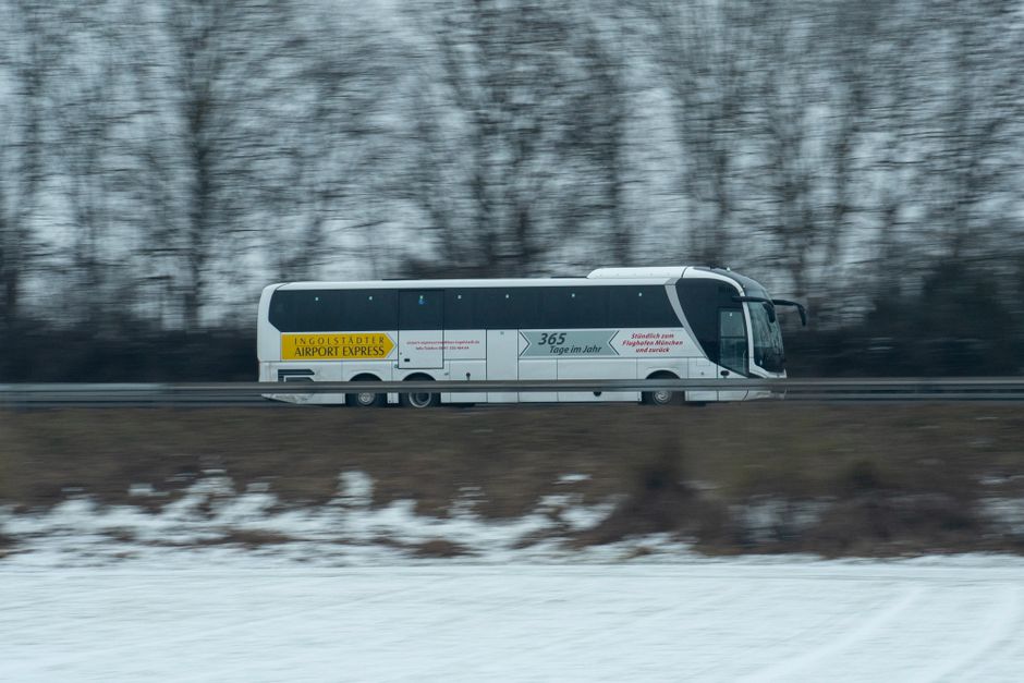 airport shuttle service