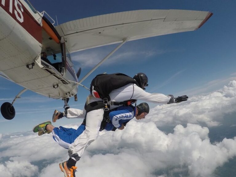 skydiving school
