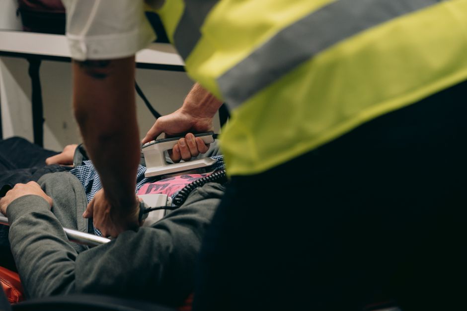 defibrillator supplier